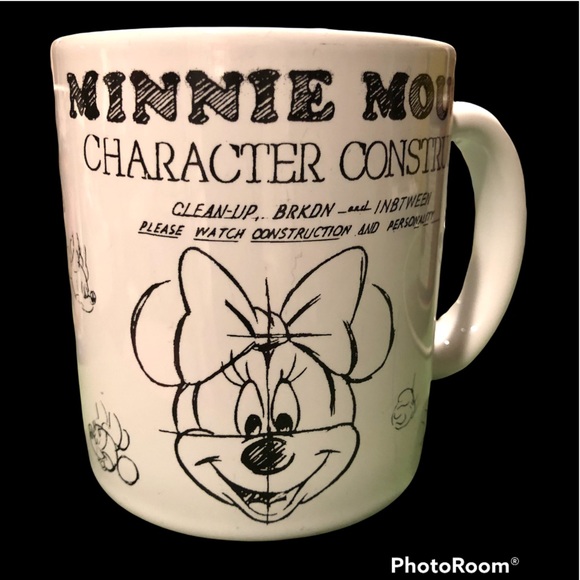 Minnie Mouse Mug - Picture 2 of 3